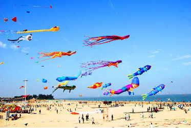 放飛夢想——山東海利爾員工參加國際風箏會