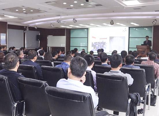 集團第三階段戰(zhàn)略復(fù)盤會議暨集團管理委員會季度會議順利召開